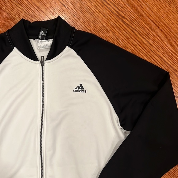 Men’s Adidas Zip Up - Picture 2 of 4